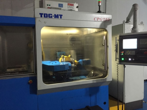 Grinding treatment two CNC peripheral grinding